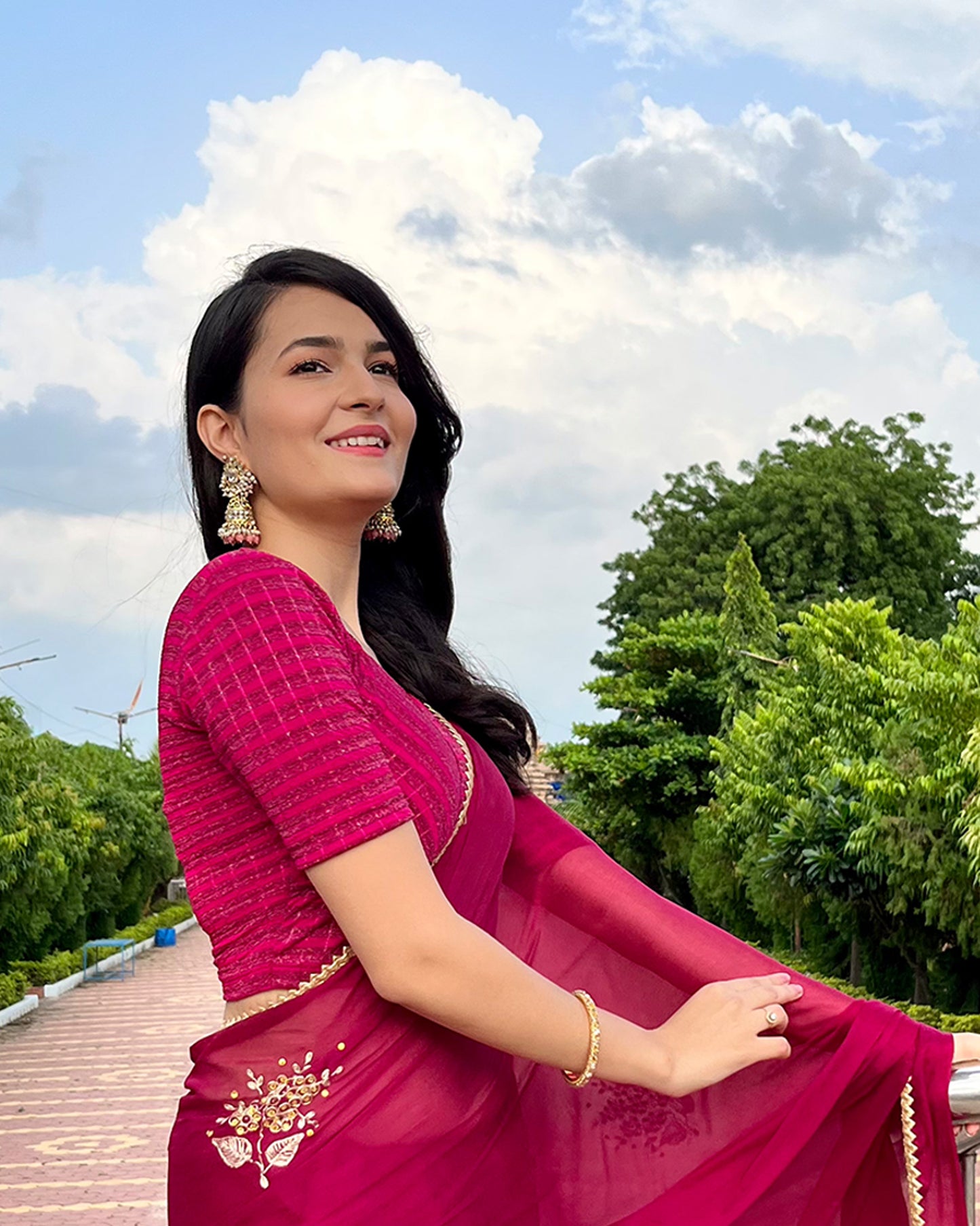 Model pairing the zari stripe stretchable blouse with a traditional saree, demonstrating a complete ethnic look