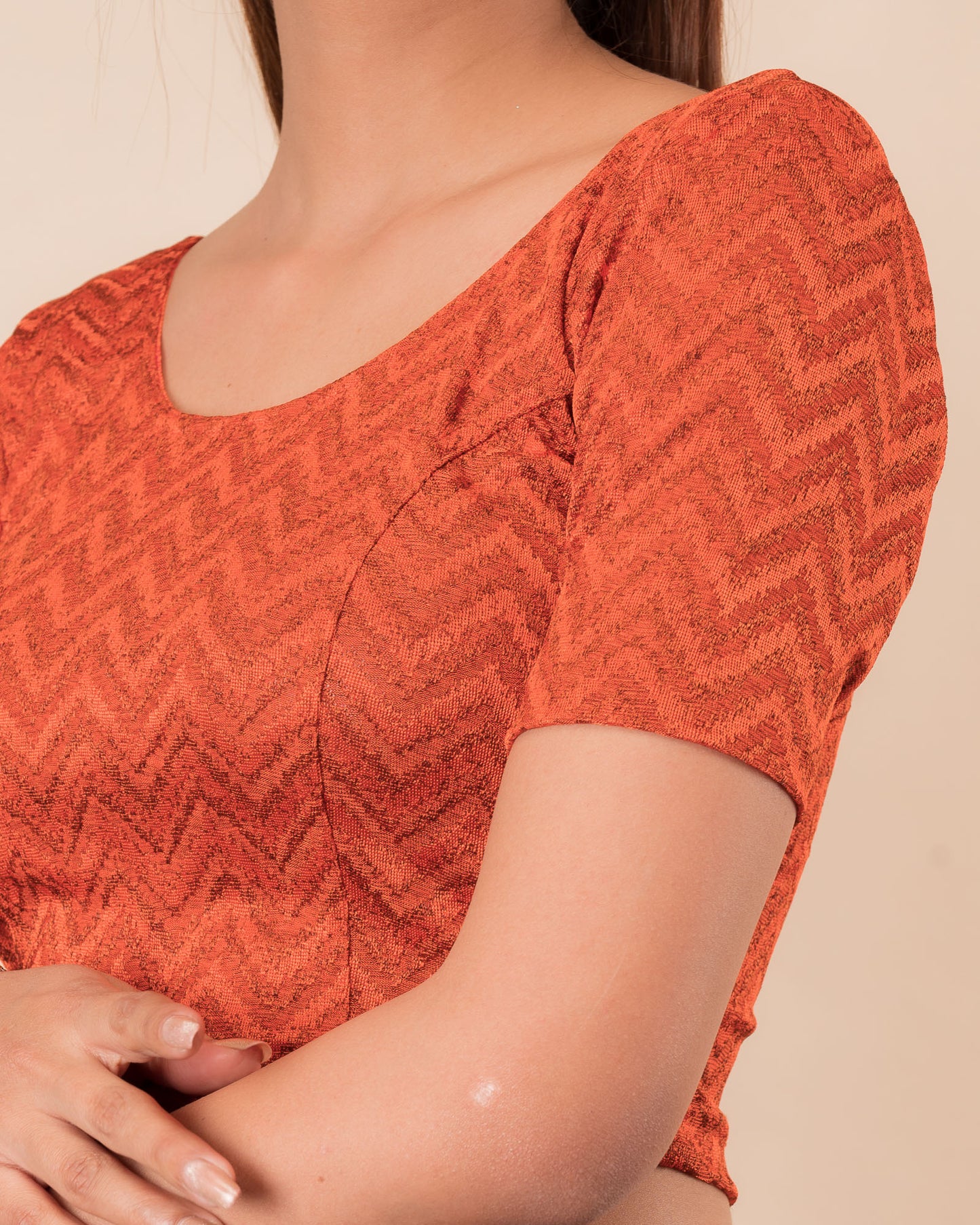 Close-up of the melange jacquard fabric detailing the zig-zag pattern and texture