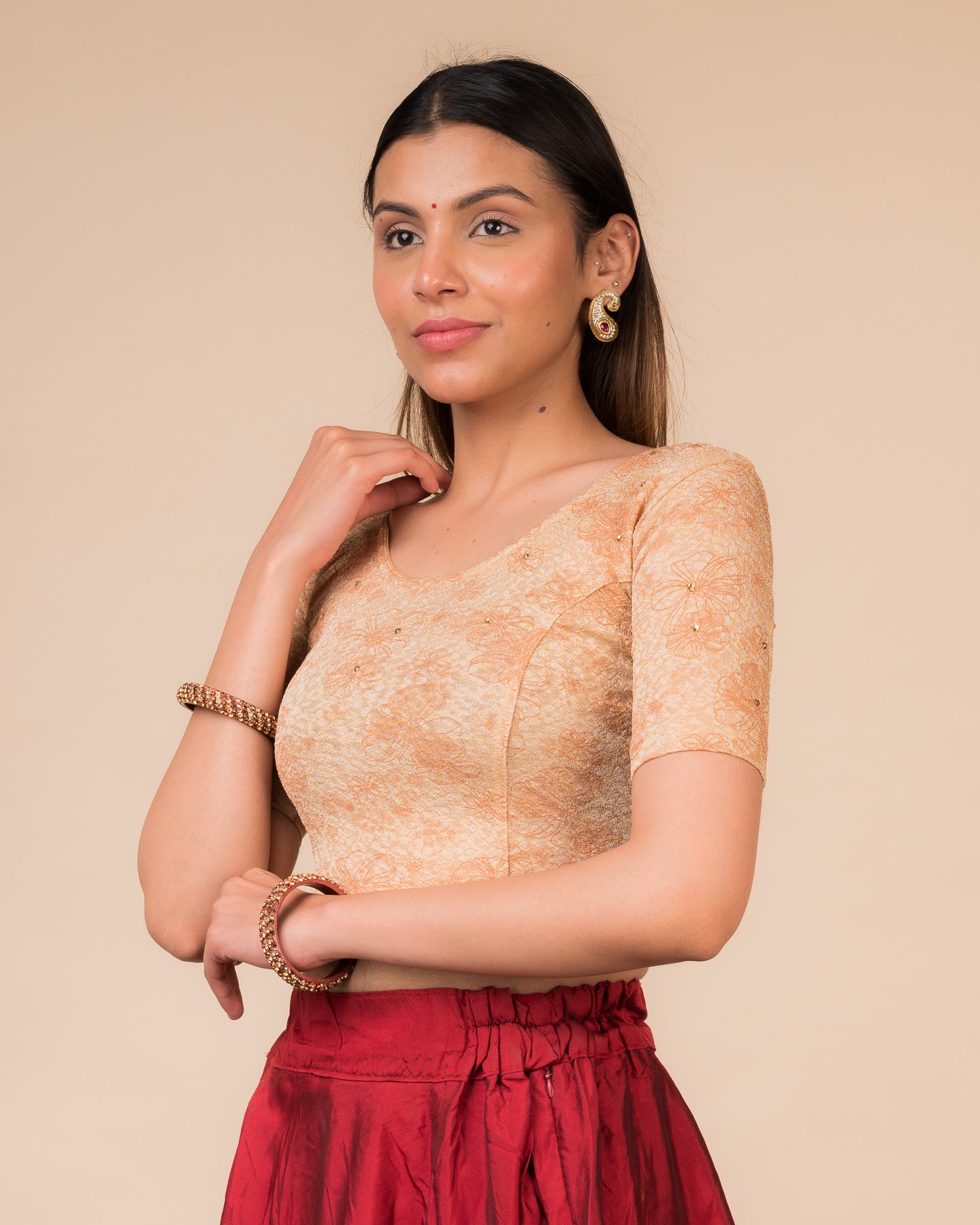 Side profile highlighting the fit and sleeve length