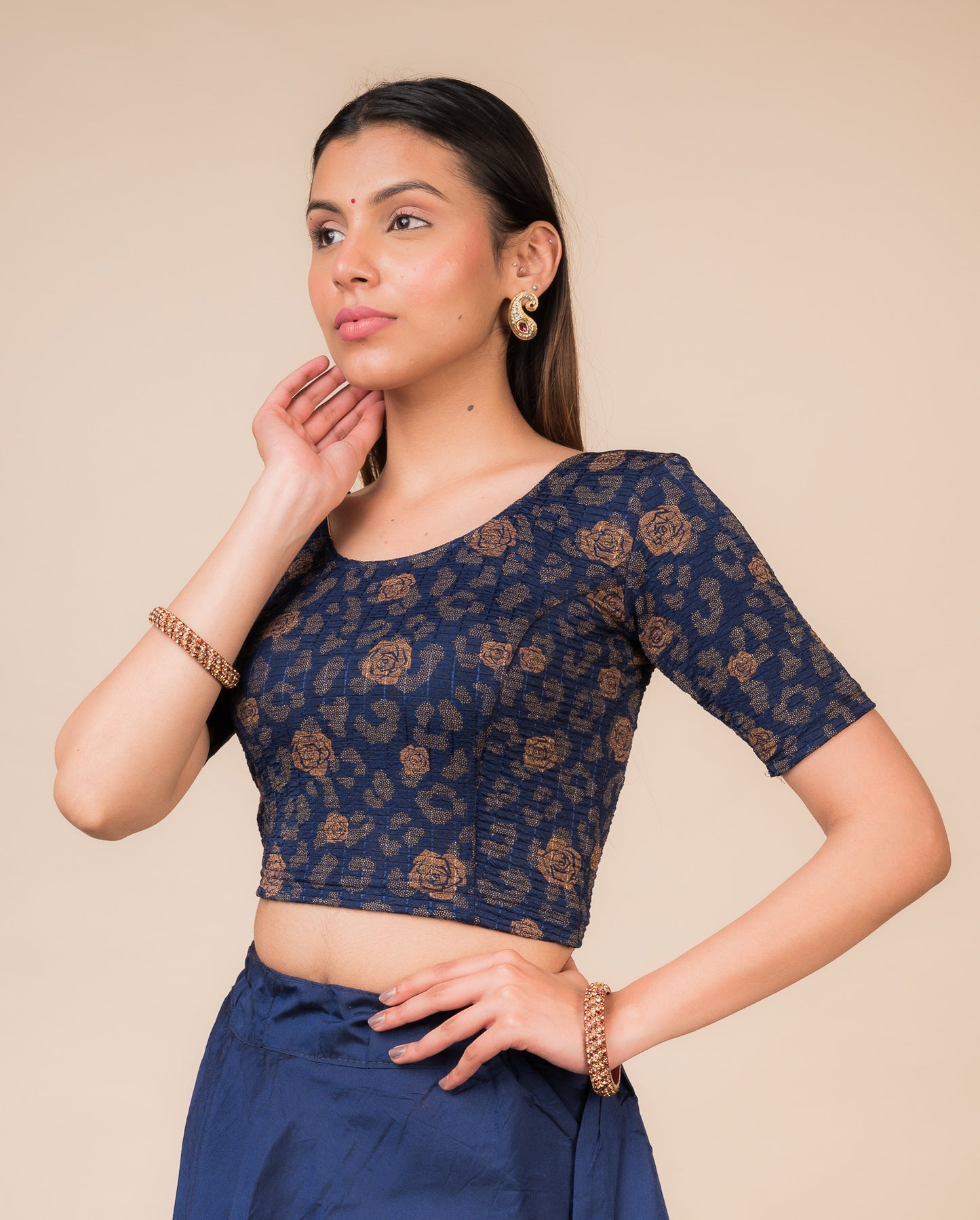 Side view highlighting the fit and sleeve length