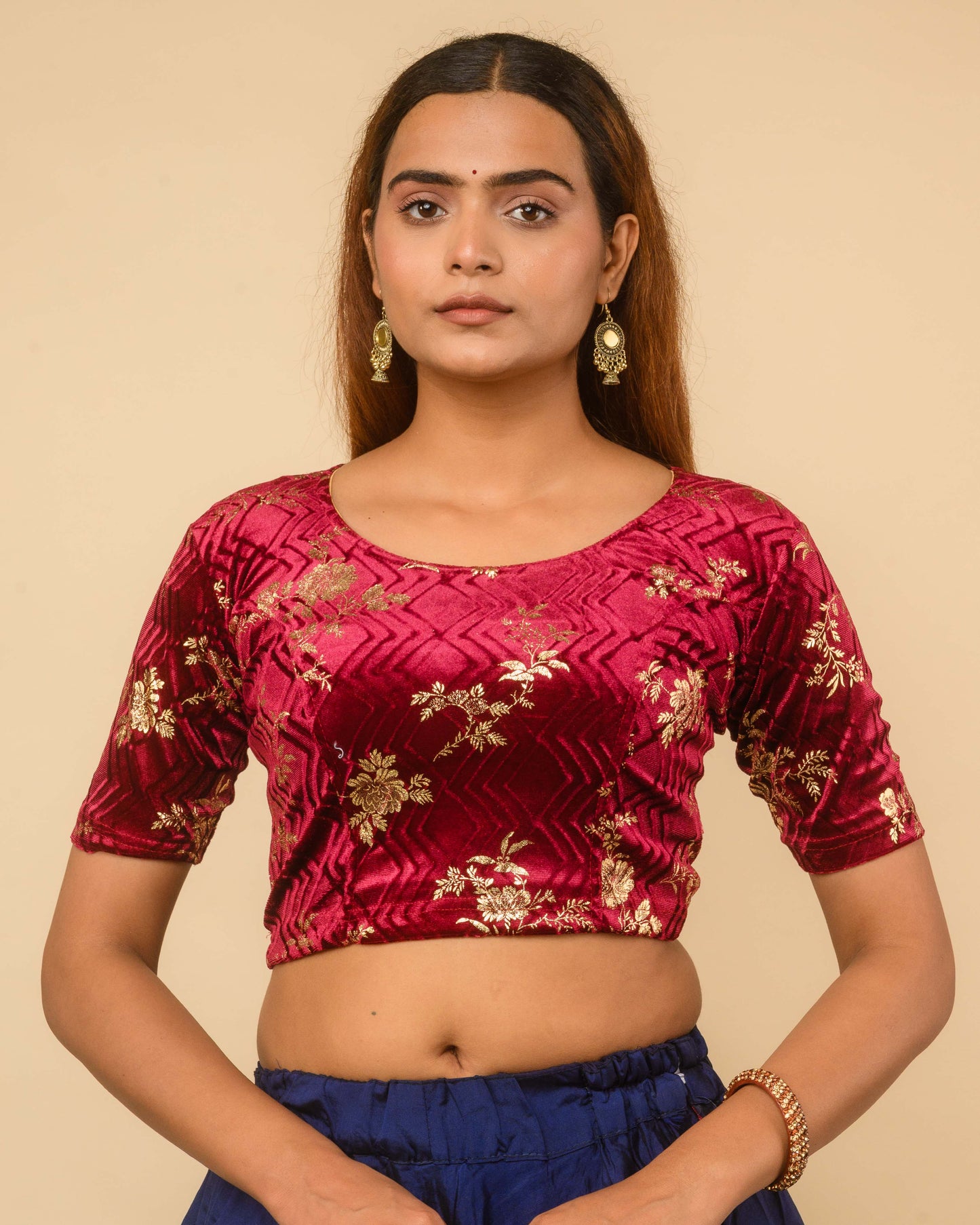 Keri Maroon Metallic Velvet Floral Stretchable Saree Blouse – Advi