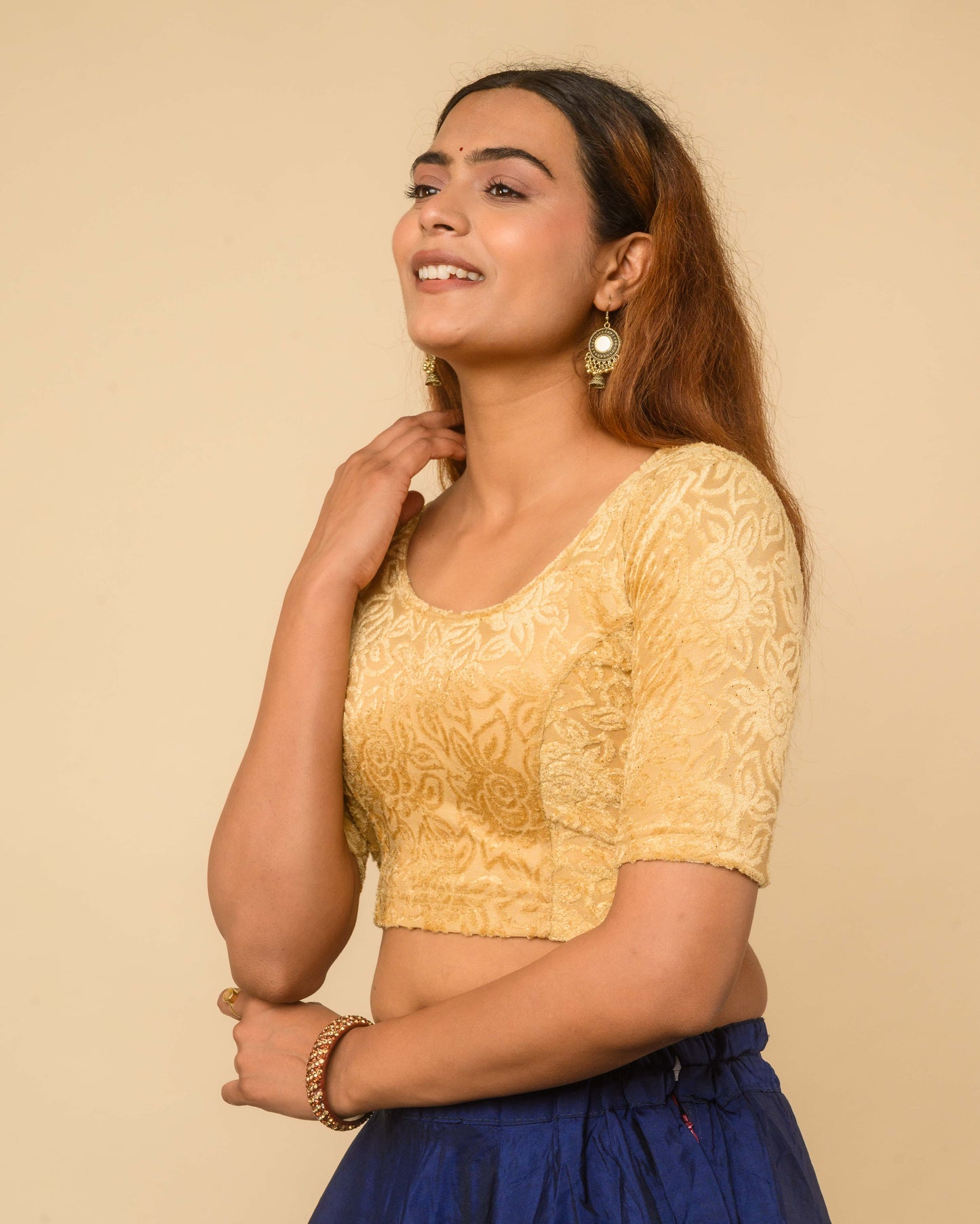 Chanda Gold Beige Bright Floral Brasso Velvet Stretchable Saree Blouse Advi