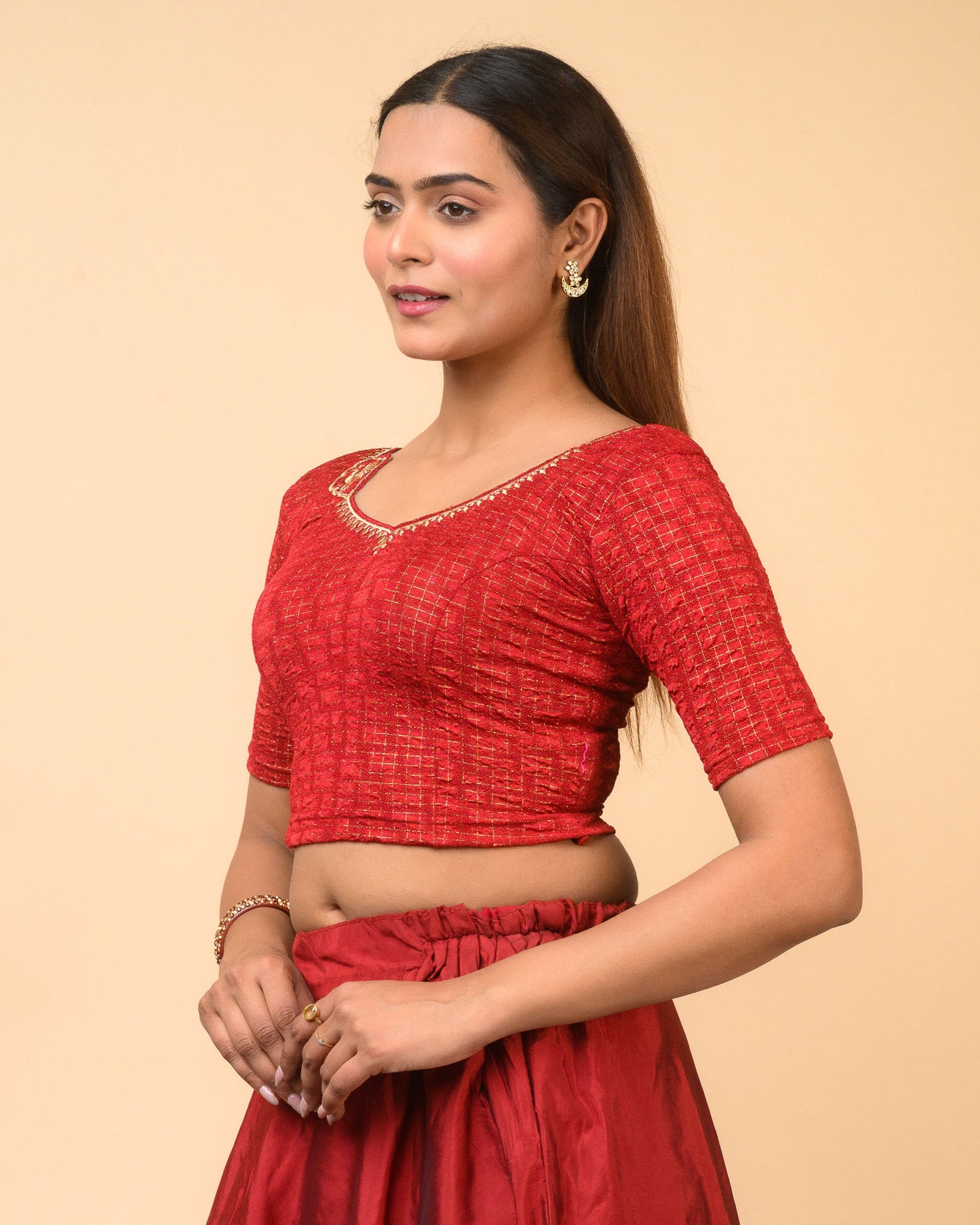 Morpankh Maroon Zari Embroidered Designer Neck Saree Blouse Advi
