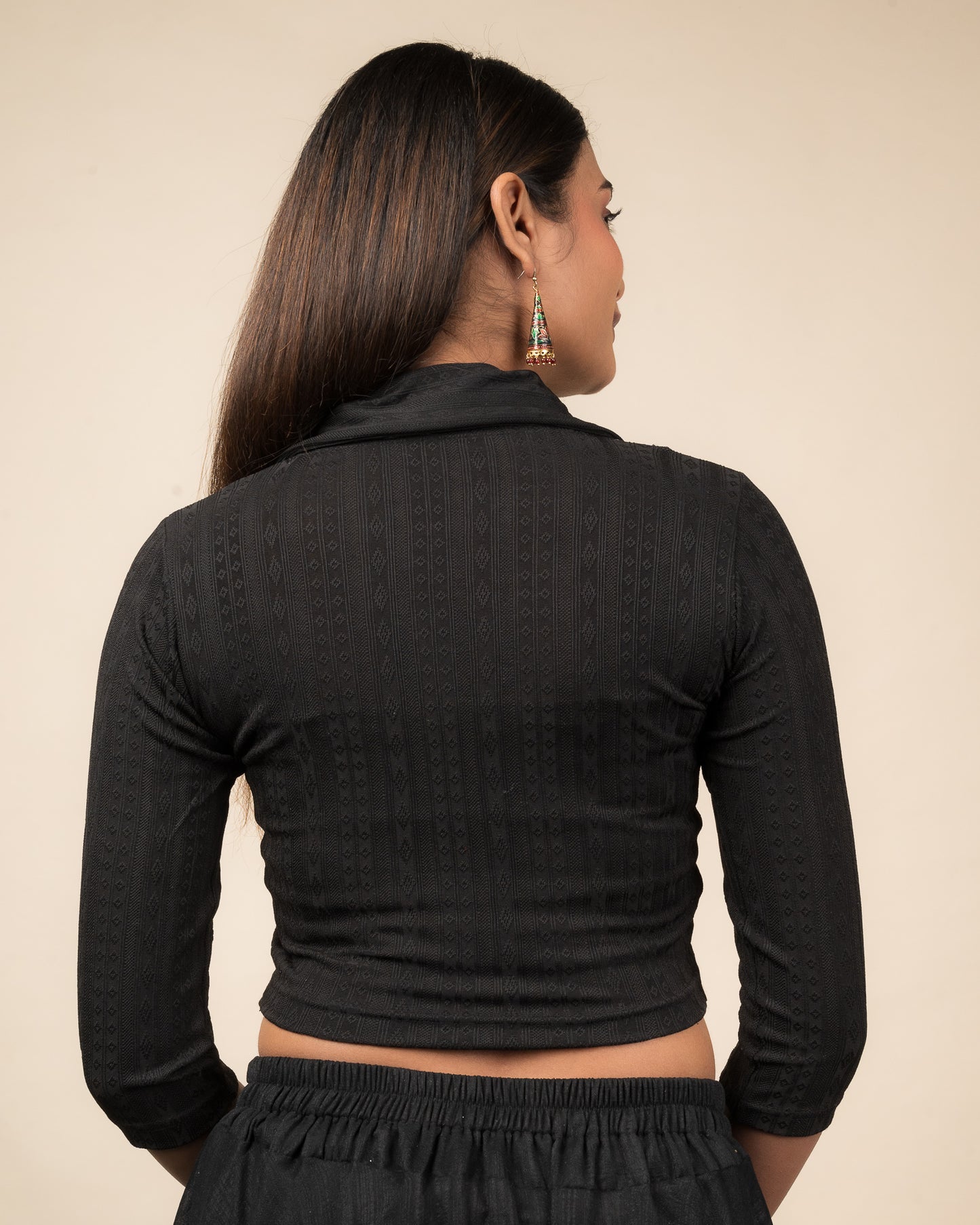 Rakhi Black Geometric Collar Long Sleeve Stretchable Blouse advi
