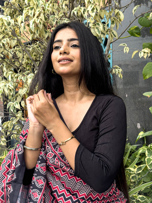 Sakhi Black Jacquard Long Sleeve Readymade Saree Blouse – Advi