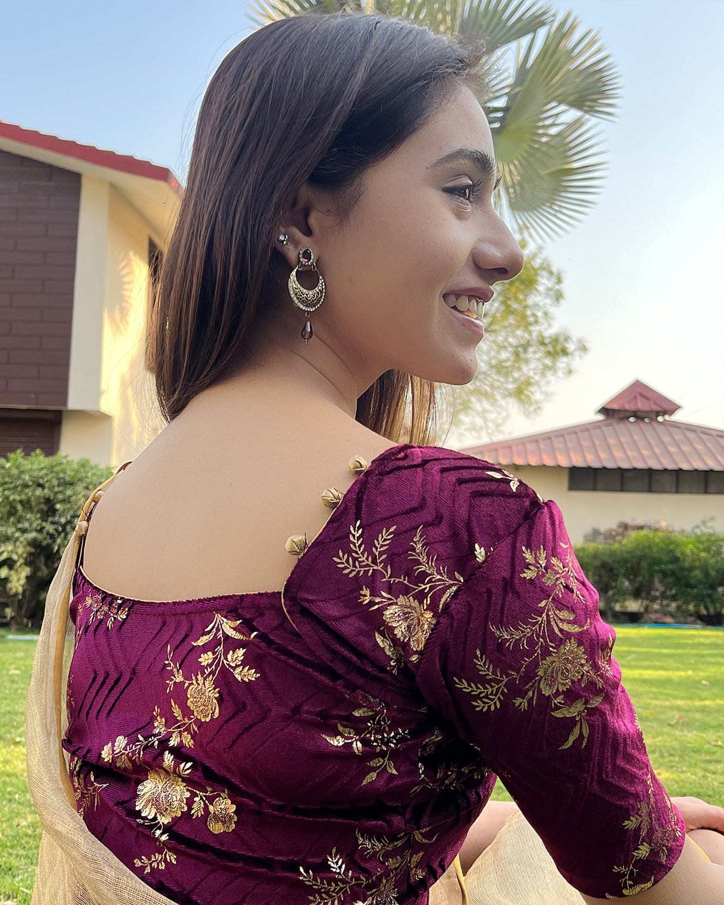 Shabri Velvet Metallic Floral Sweetheart Neck with Potli Detail Stretchable slip on Blouse