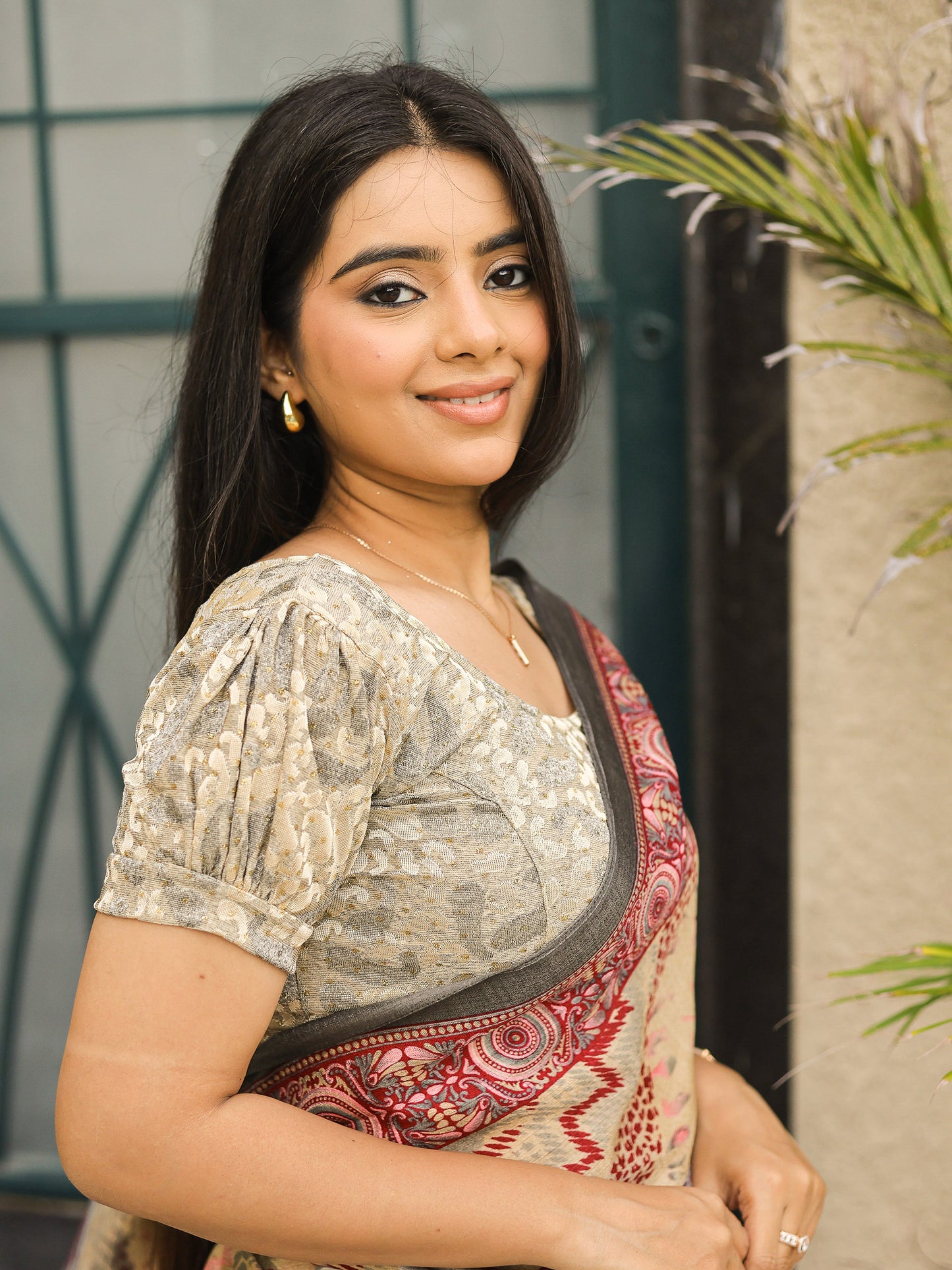 Mithila Metallic Cream Gold Puff Sleeve Stretchable Saree Blouse Advi