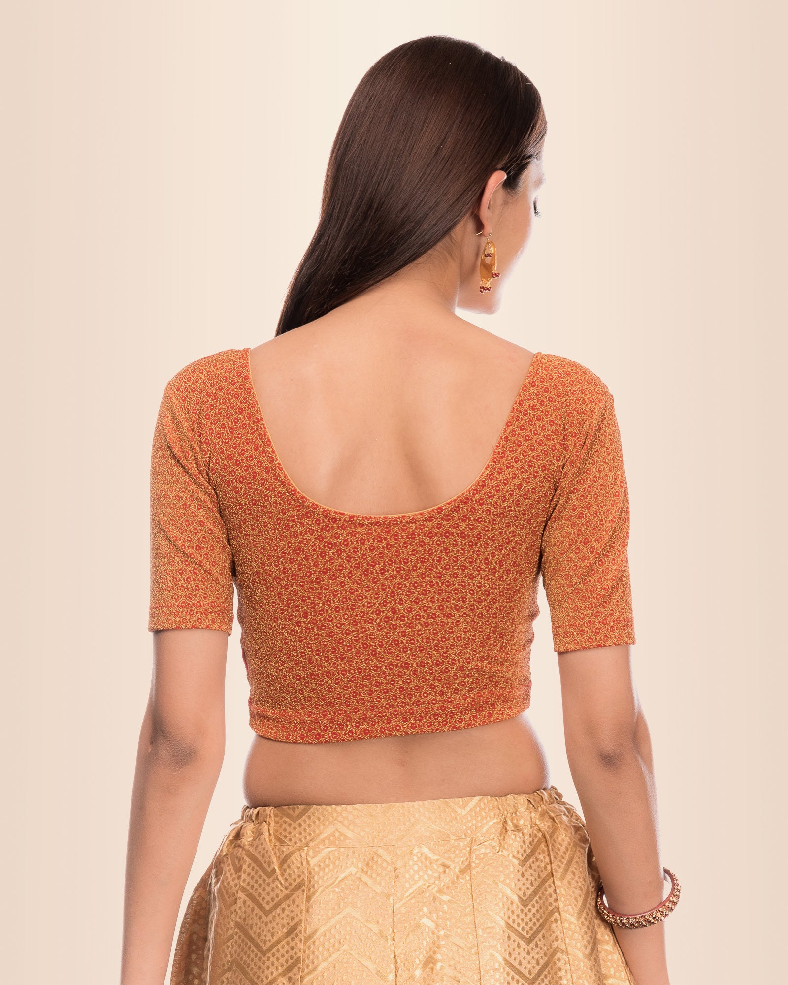 Rear view showing the zig-zag pattern continuing across the back.