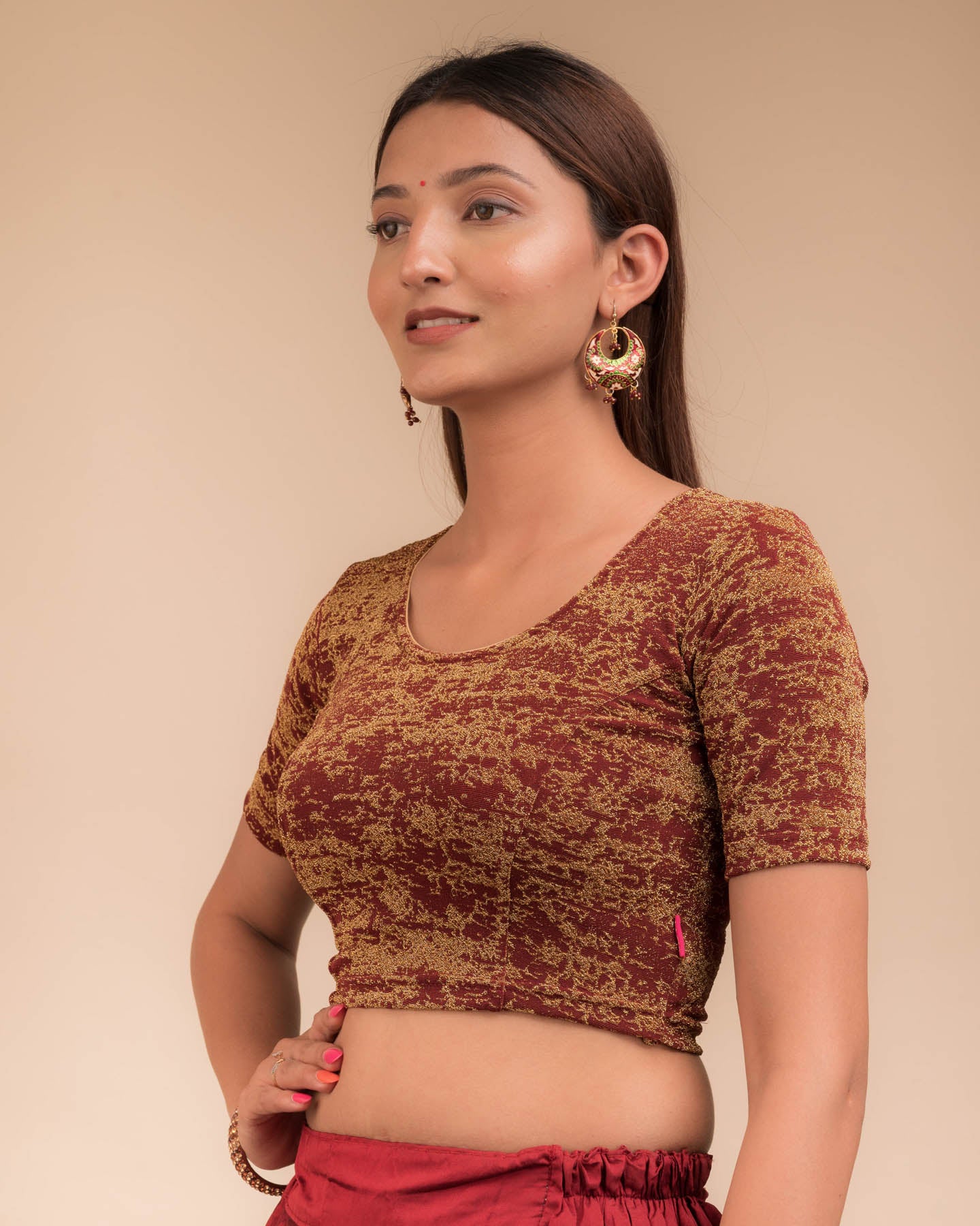 Side profile highlighting the fit and sleeve length