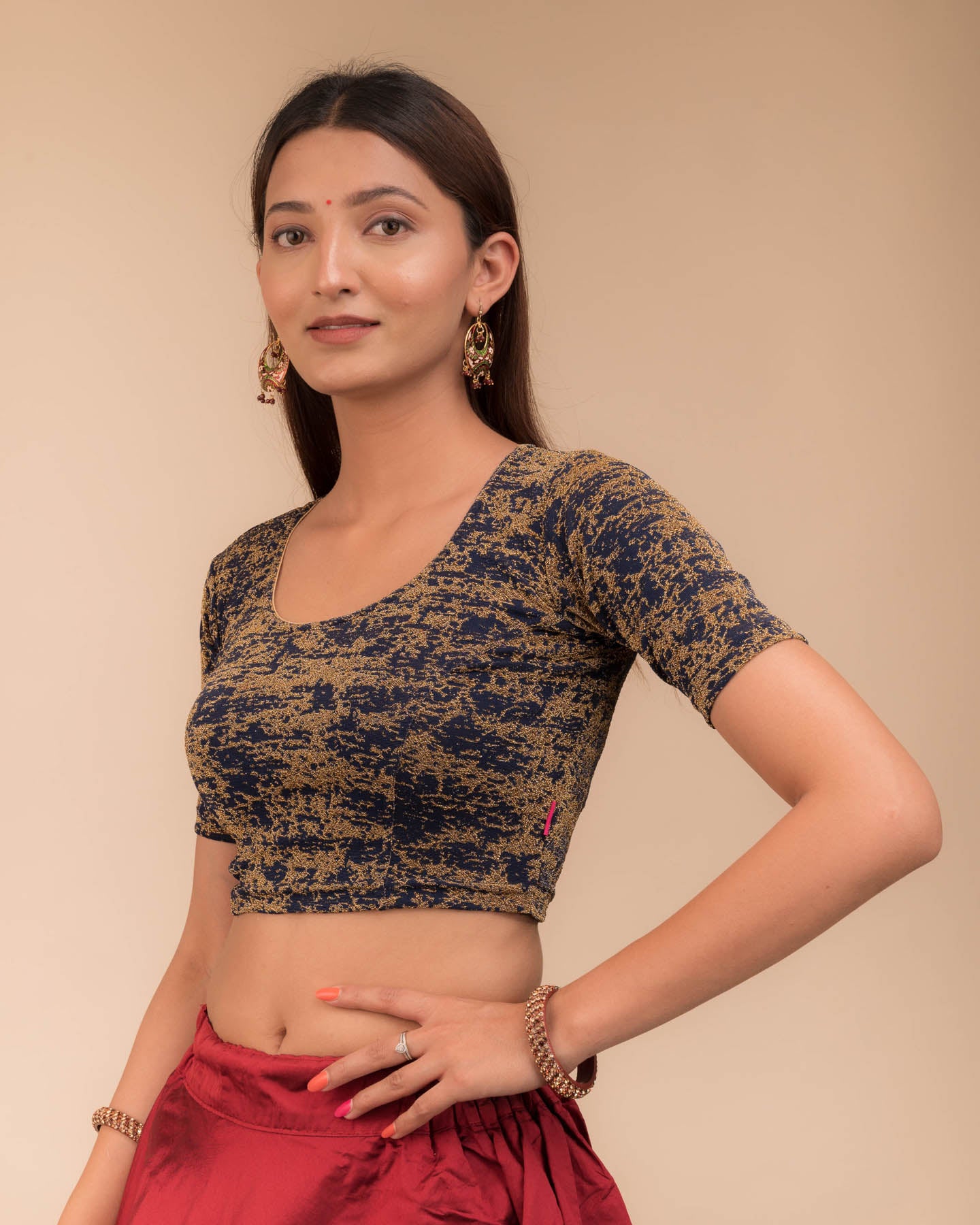Side profile highlighting the fit and sleeve length