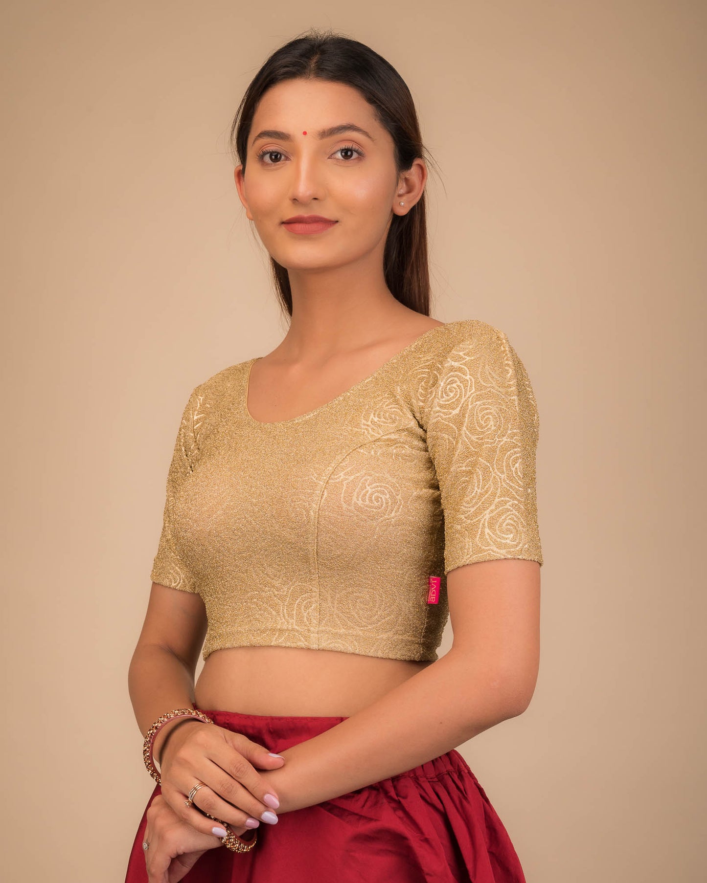 Side profile highlighting the fit and sleeve length.