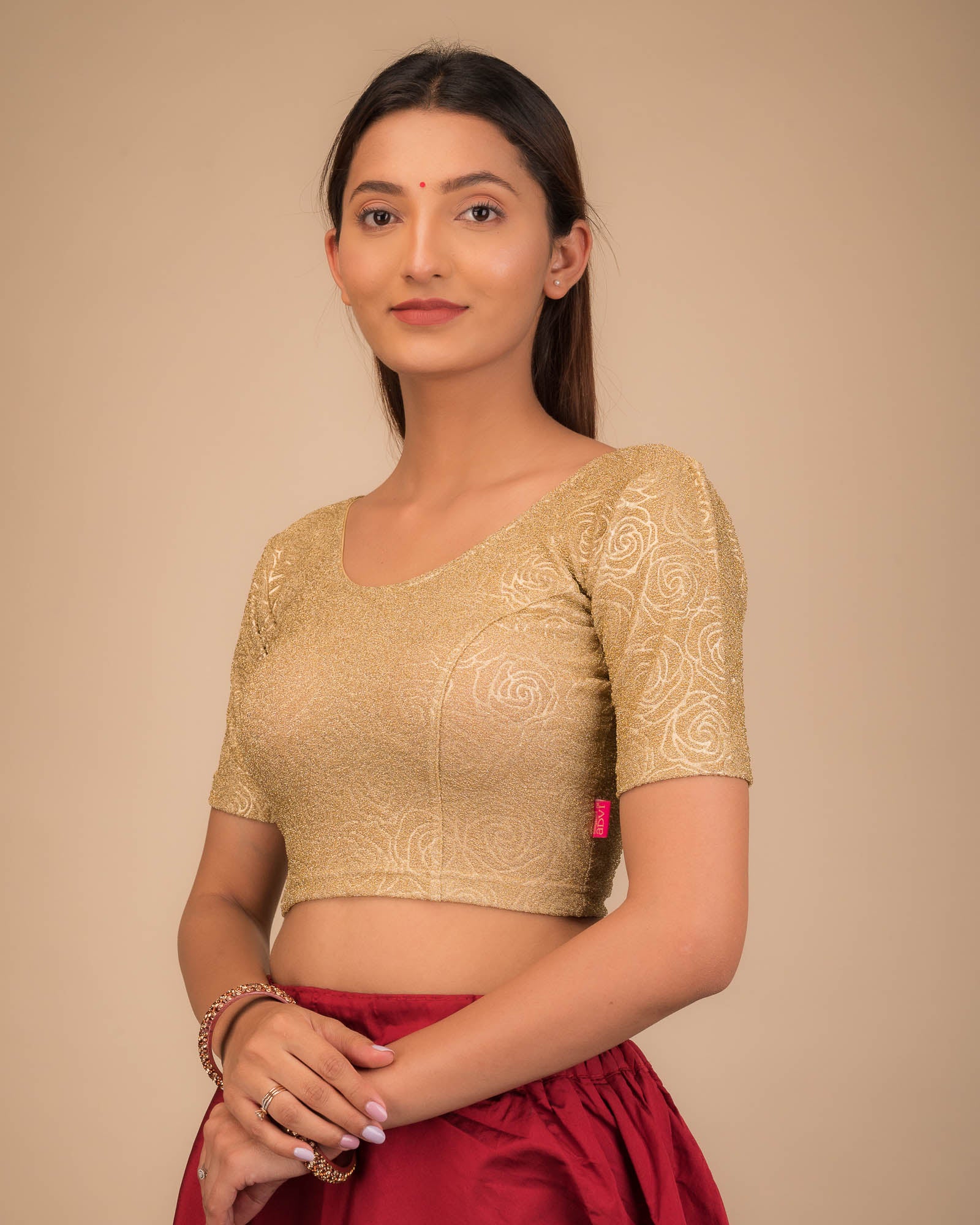 Side profile highlighting the fit and sleeve length.