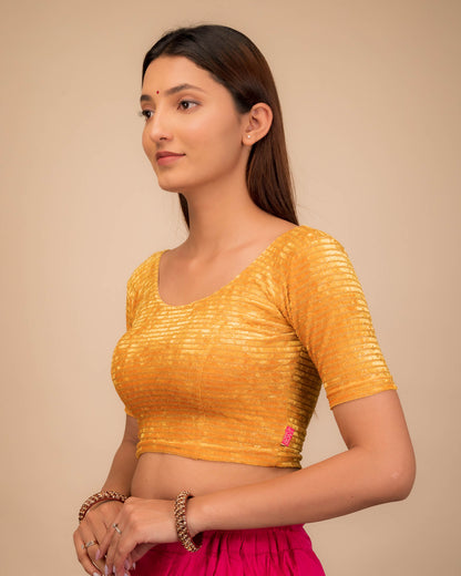 Side profile highlighting the fit and sleeve structure.