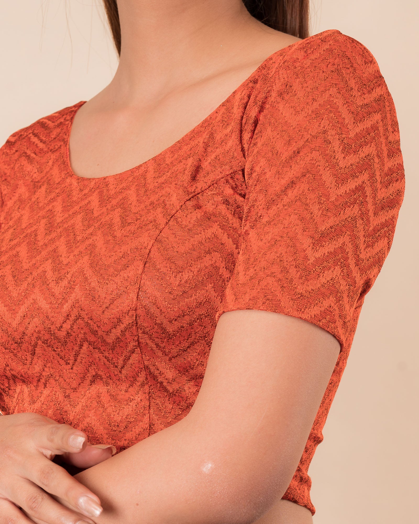 Close-up of the melange jacquard fabric detailing the zig-zag pattern and texture