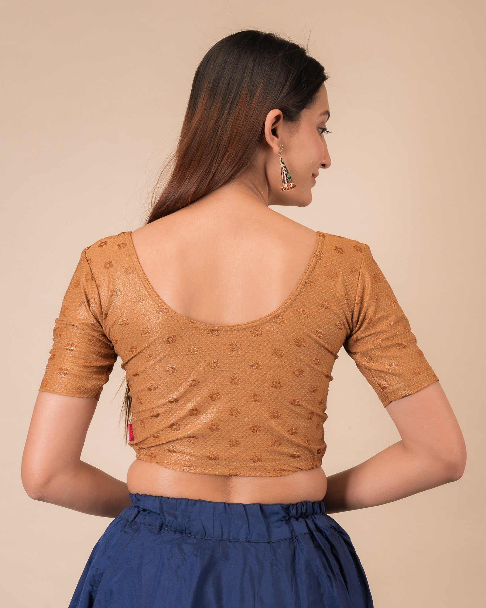 Rear view showcasing the zig-zag pattern on the back
