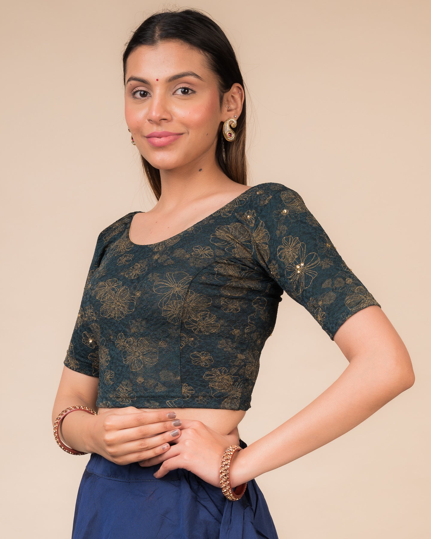 Side profile highlighting the fit and sleeve length