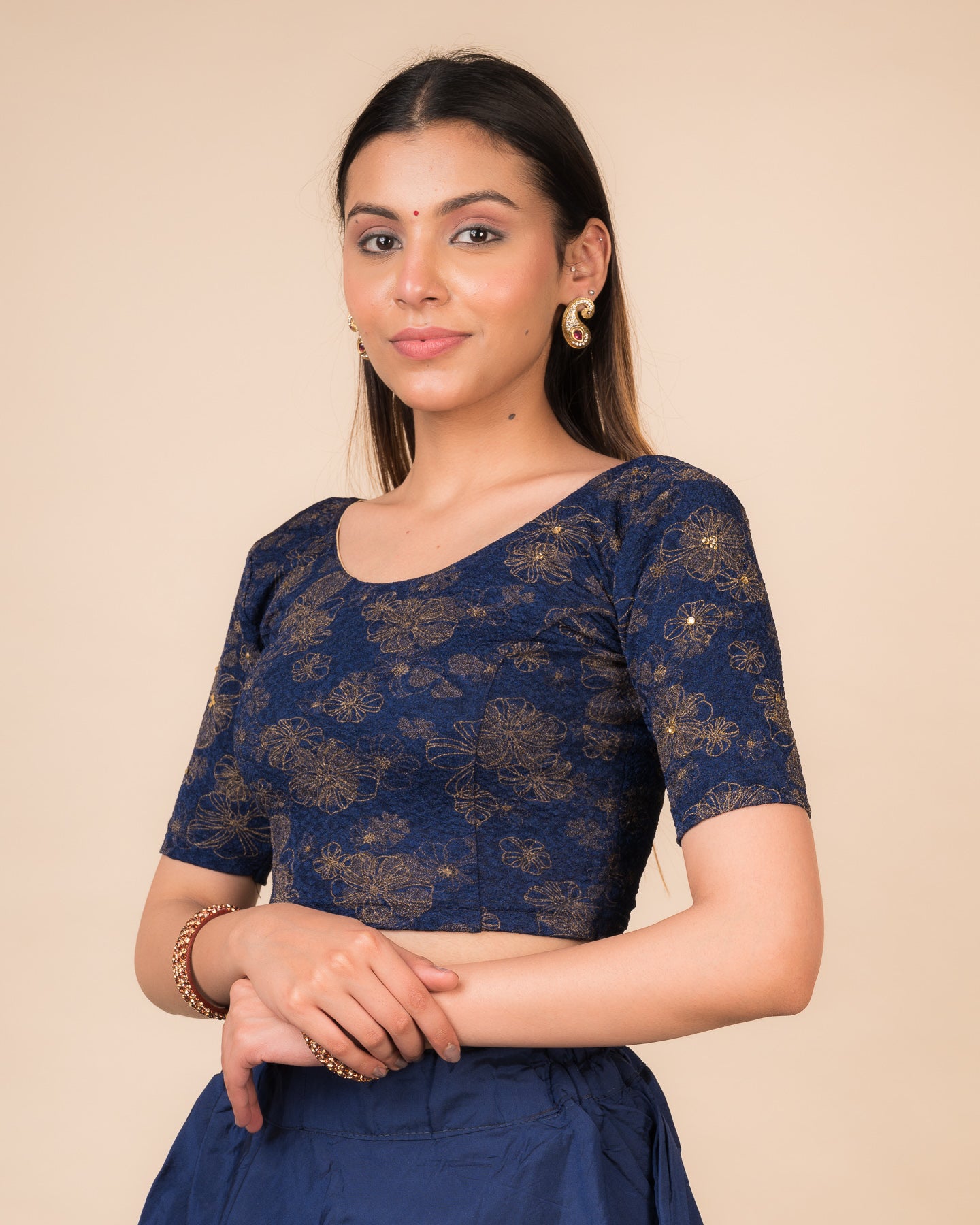Side profile highlighting the fit and sleeve length