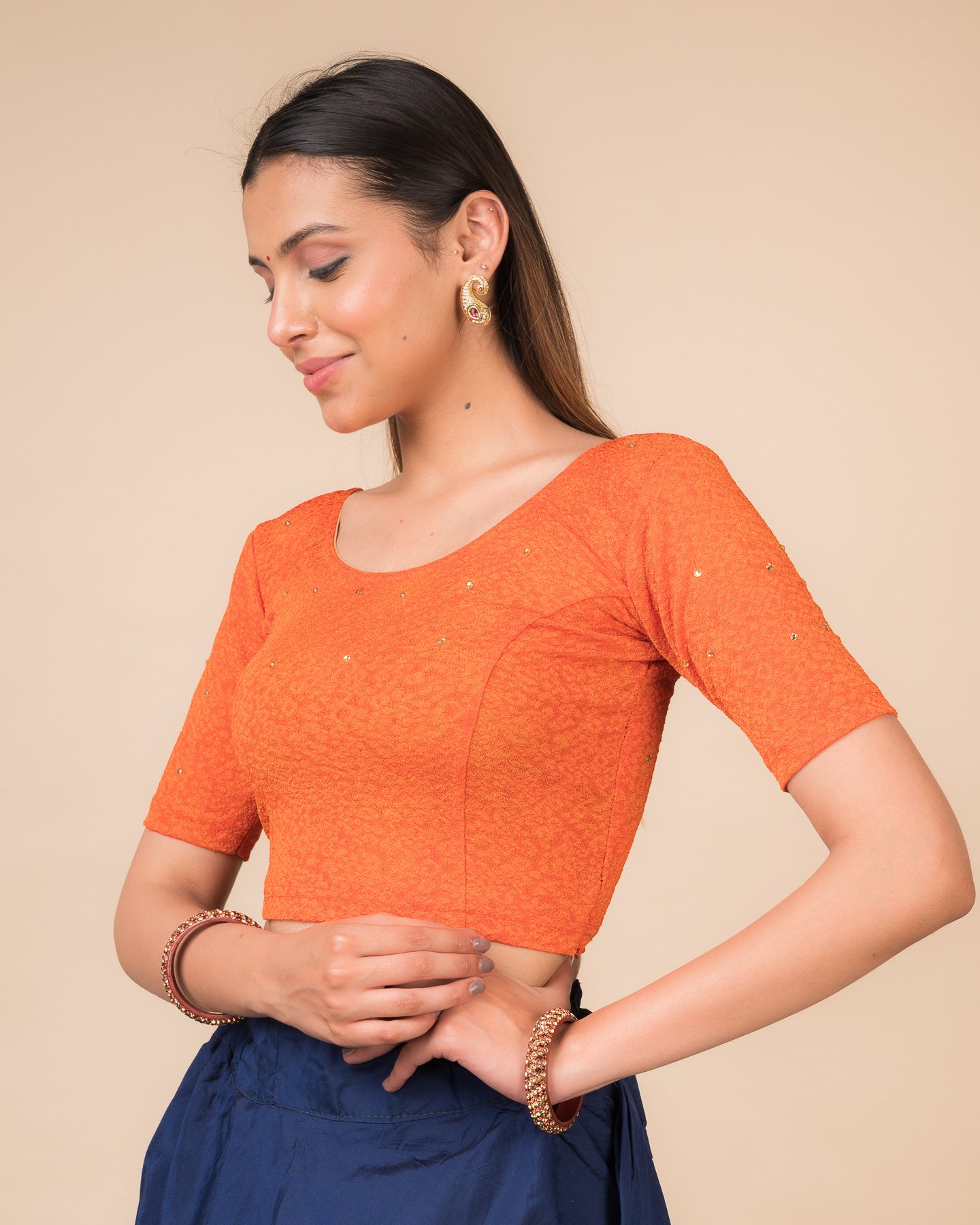 Side profile highlighting the fit and sleeve length