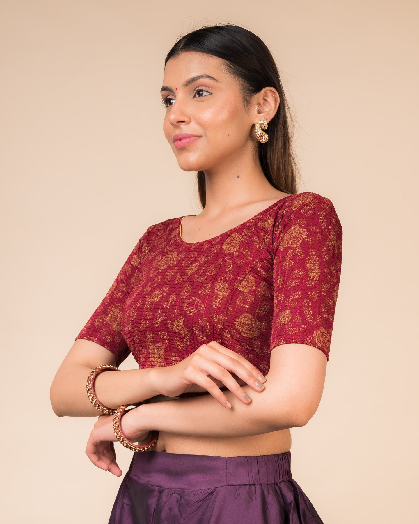 Side view highlighting the fit and sleeve length