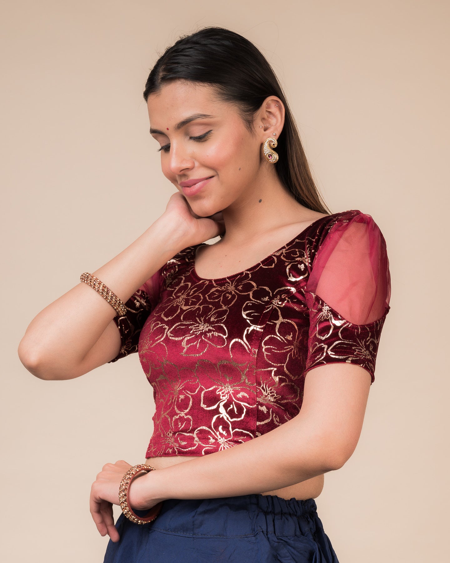 Side profile highlighting the puff sleeves and fit