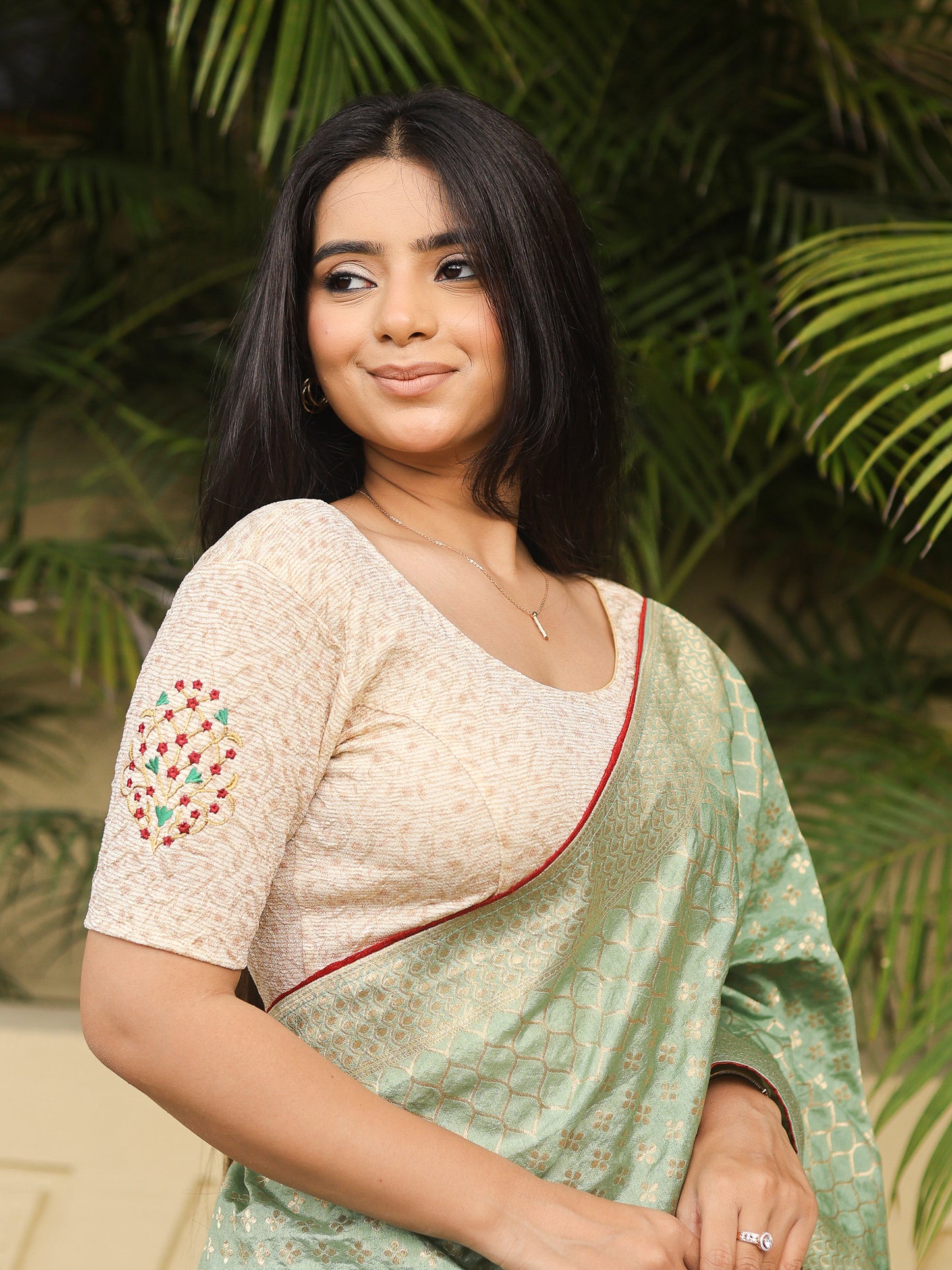 Multani Multicolour Mughal Embroidery Stretchable Saree Blouse Advi - Cream