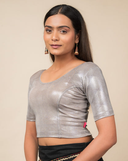 Side profile showing the fit and sleeve structure.