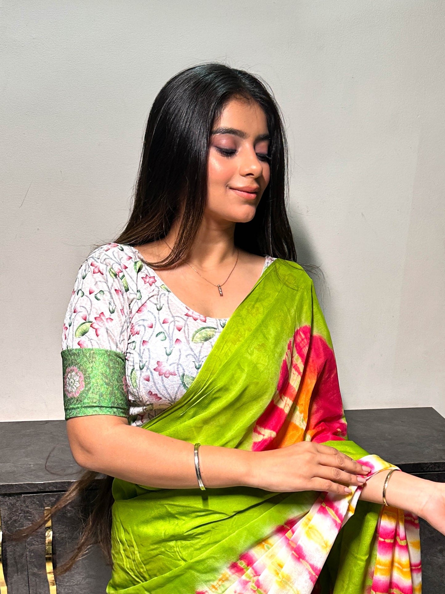 Pichwai White Multicolour Jacquard Stretchable Saree Blouse Advi