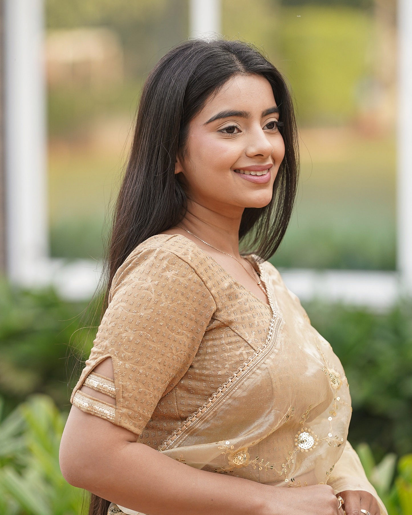 Vaaya Beige Gold Glitter Dobby Jacquard Stretchable Saree Blouse Advi