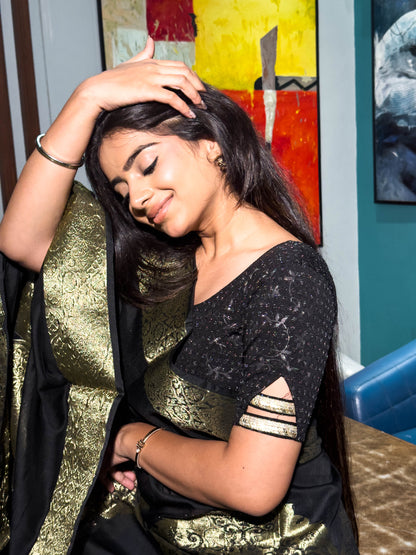 Vaaya Black Glitter Dobby Jacquard Stretchable Saree Blouse Advi