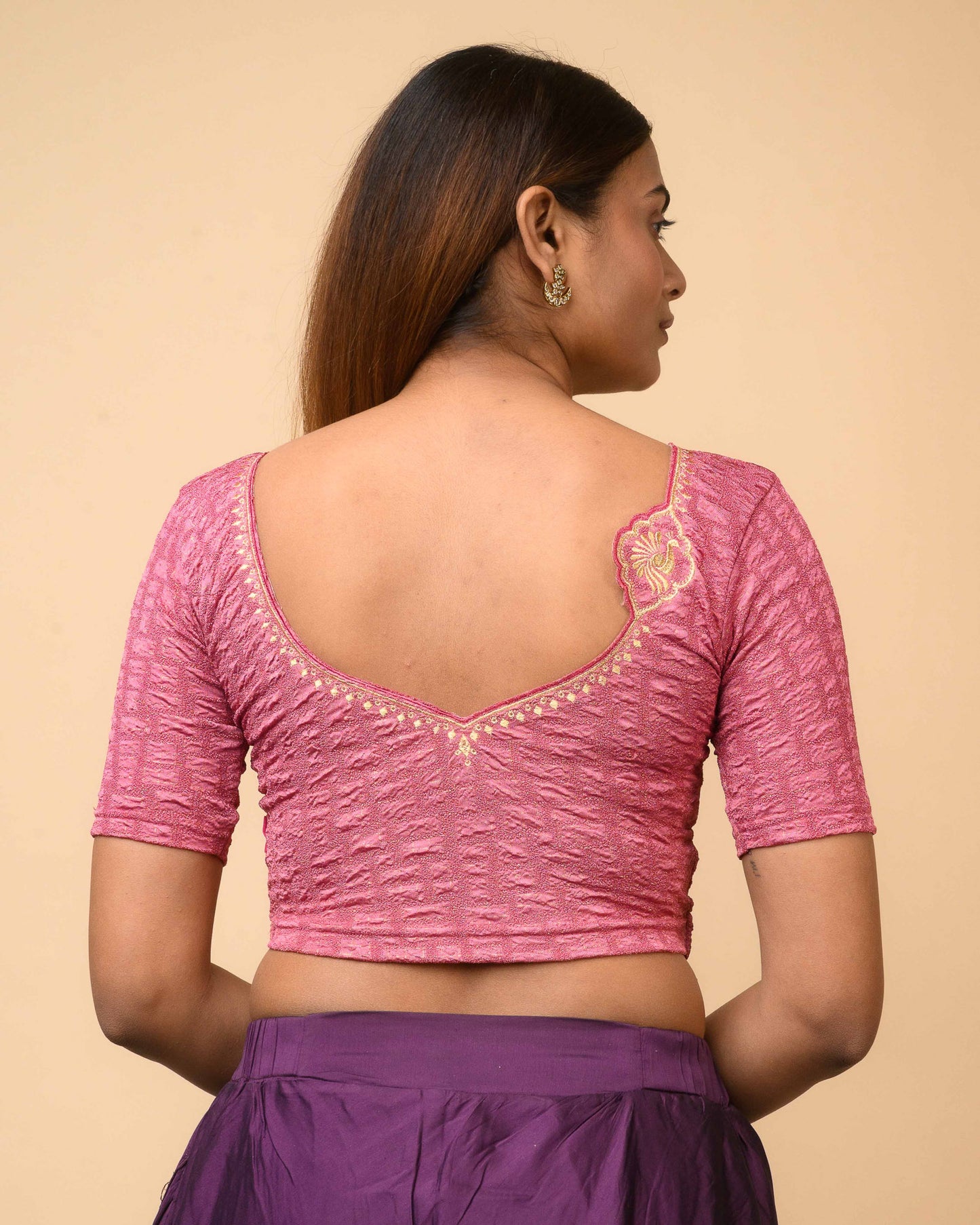 Morpankh Onion Zari Embroidered Designer Neck Saree Blouse Advi