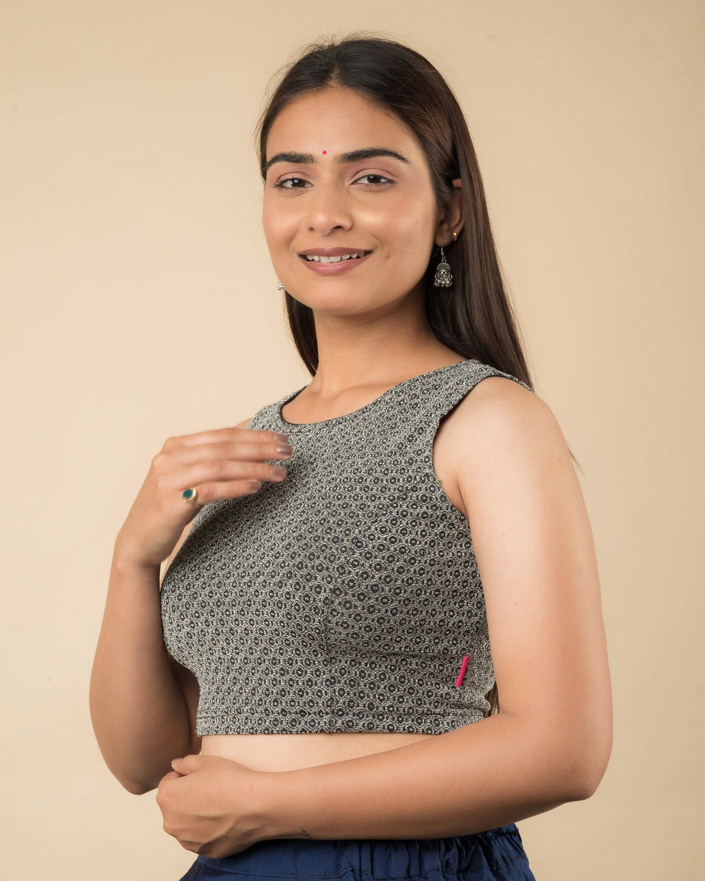 Shimona Black Silver Zari Brocade Sleeveless Round Neck Blouse Advi