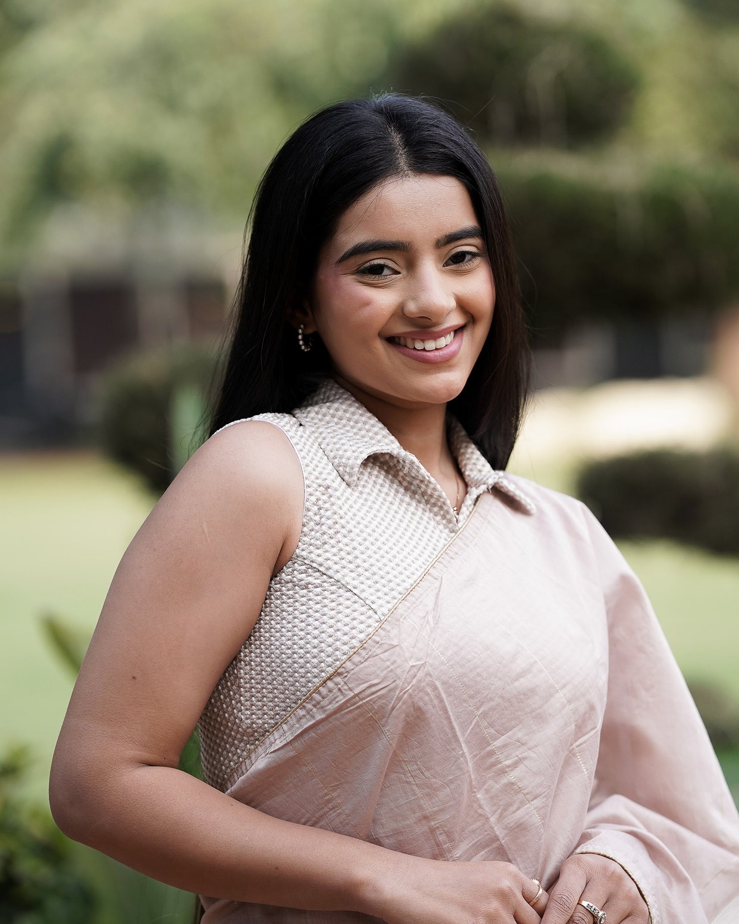 Daftar Cream Gingham Sleeveless Stretchable Saree Blouse Advi
