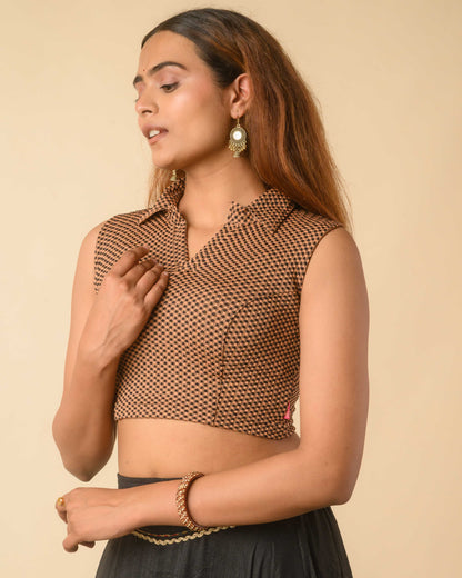 Daftar Black-Brown Gingham Sleeveless Stretchable Saree Blouse Advi