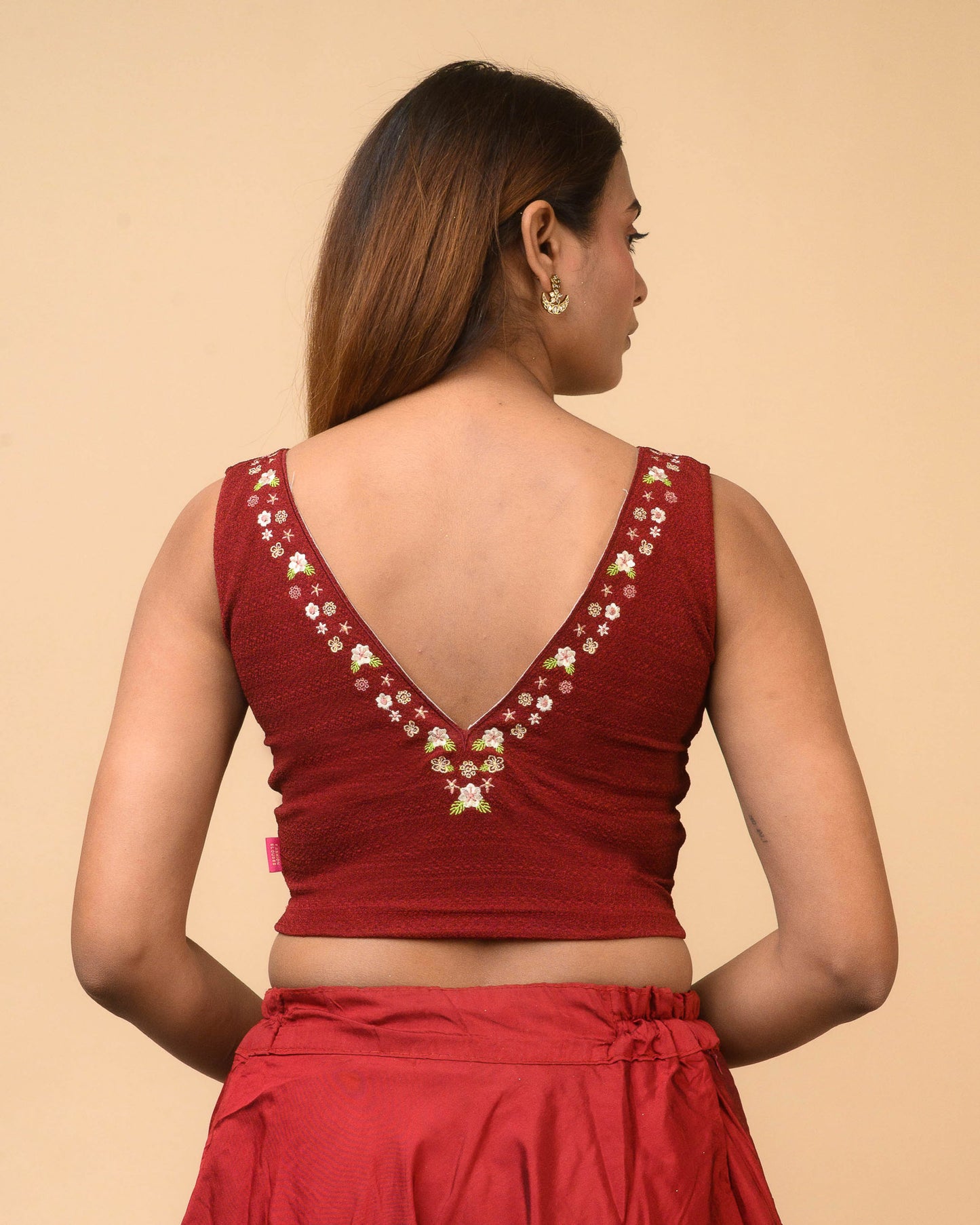 Sameera Maroon V-Neck Embroidered Sleeveless Saree Blouse with Removable Pads Advi