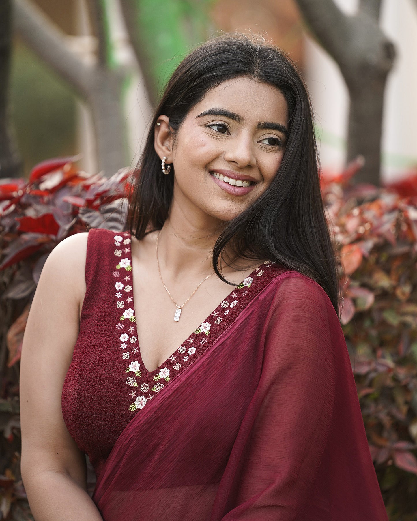 Sameera Maroon V-Neck Embroidered Sleeveless Saree Blouse with Removable Pads Advi