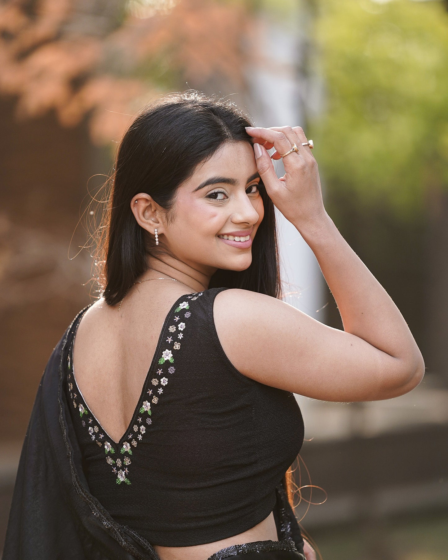 Sameera Black V-Neck Embroidered Sleeveless Saree Blouse with Removable Pads Advi