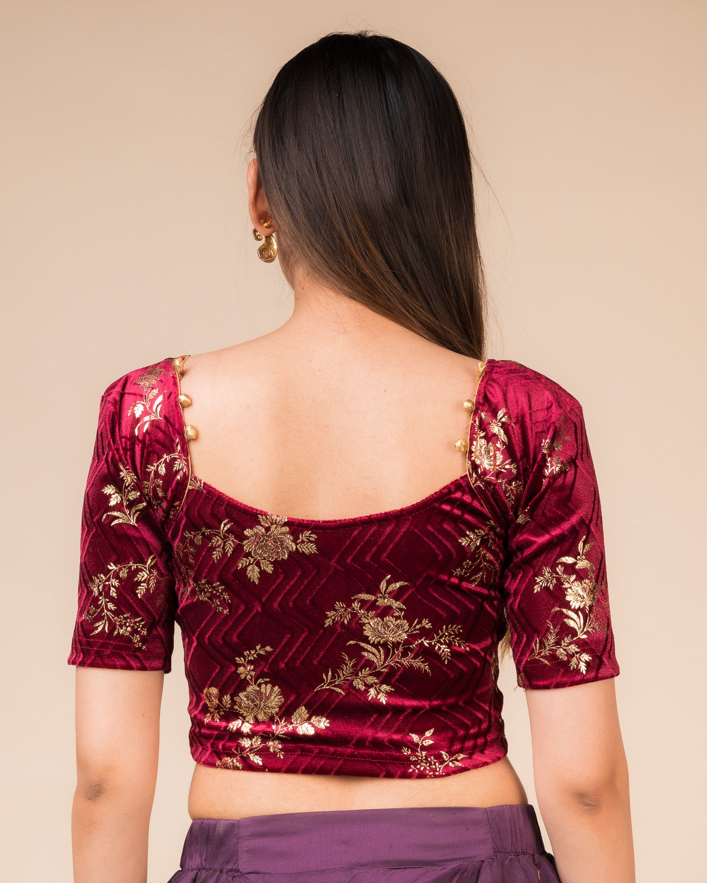 Shabri Velvet Metallic Floral Sweetheart Neck with Potli Detail Stretchable slip on Blouse